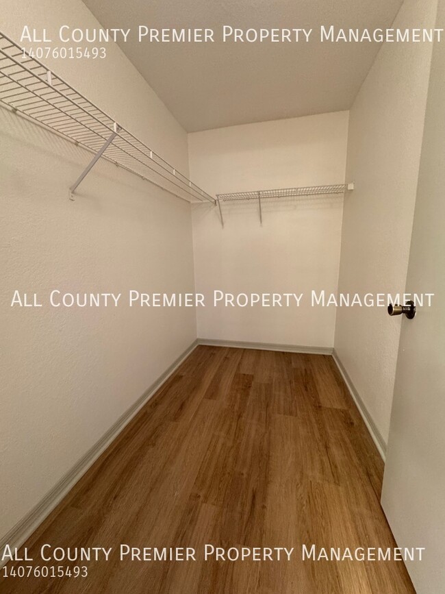 Building Photo - 7350 Westpointe Blvd
