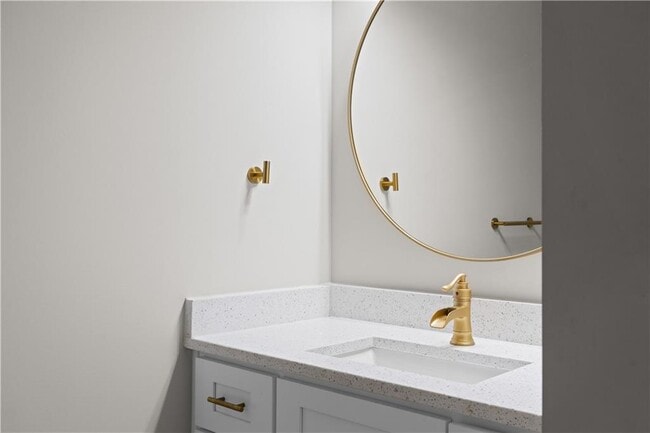 Building Photo - 1331 Diamond Ave SE