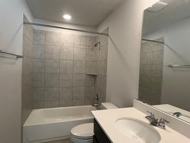 Building Photo - 124 Old Stage Coach Rd