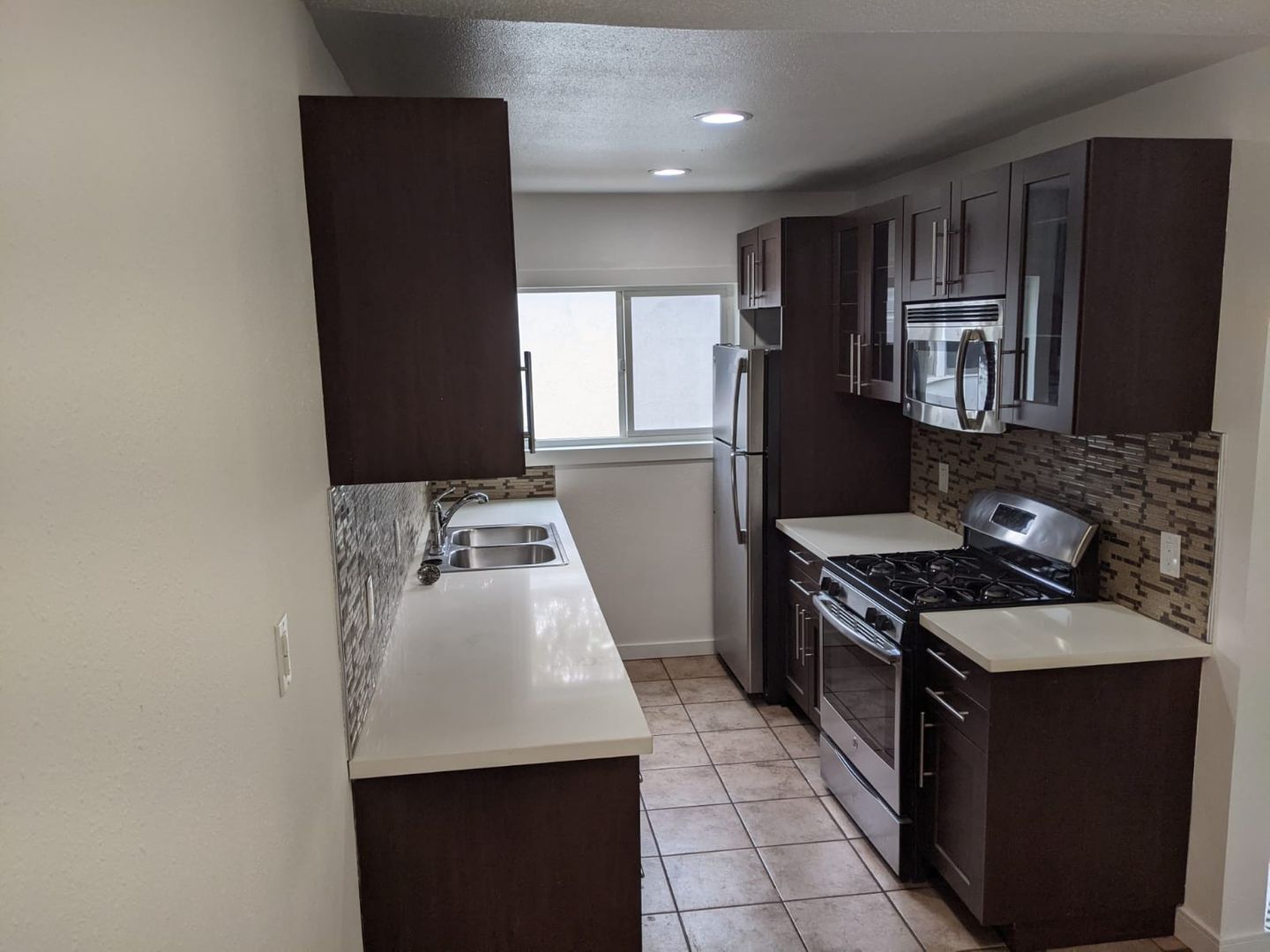 kitchen - 8843 Alcott St