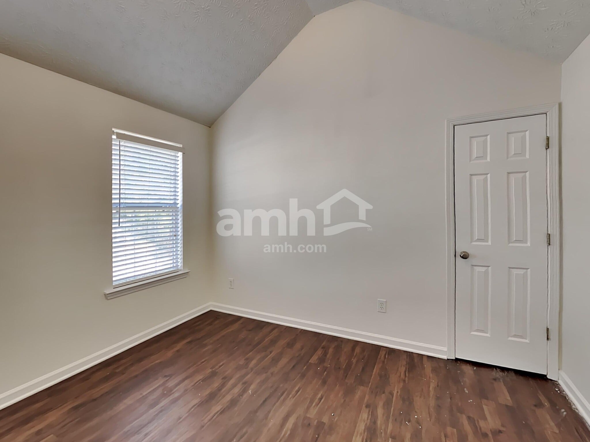 Building Photo - 750 Compton Ln