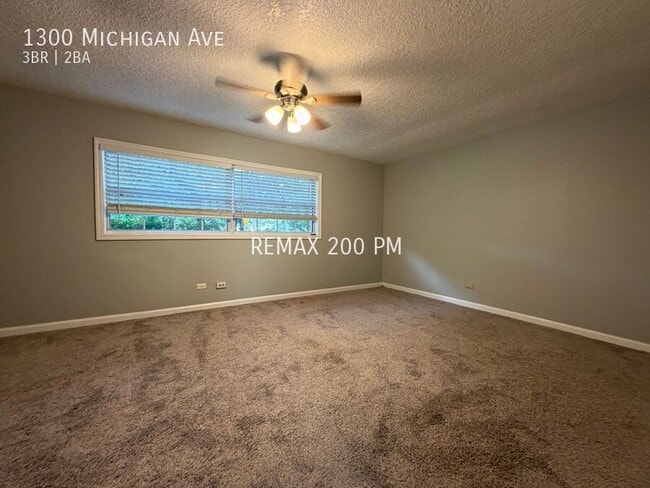 Building Photo - 1300 Michigan Ave