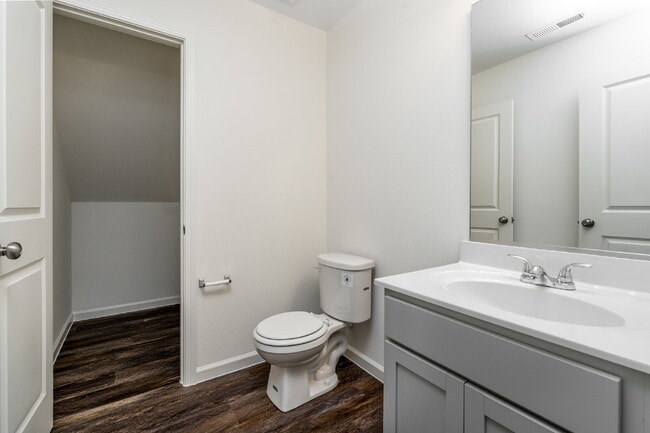 Building Photo - 3662 Foxton Dr