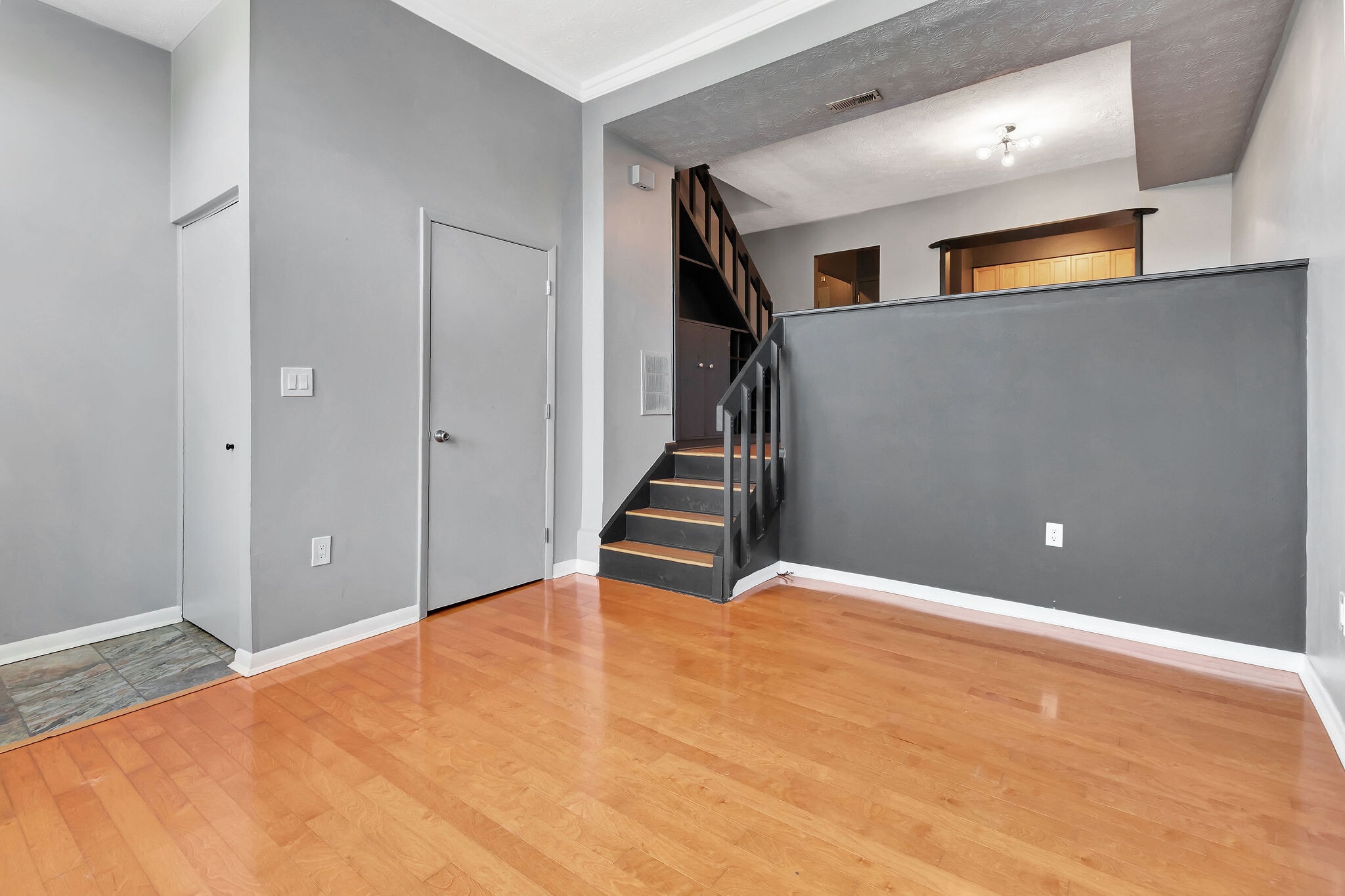 Building Photo - 540 Tusculum Ave