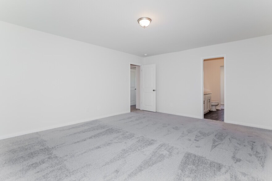 Building Photo - 15657 Briar Frst Dr