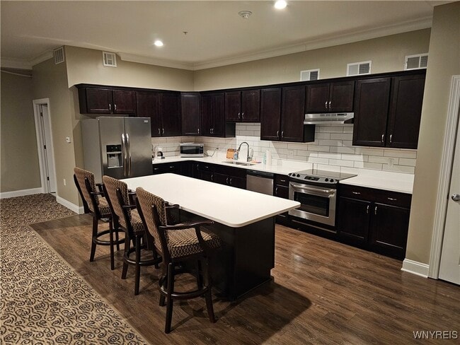 Building Photo - 610 Ayer Rd