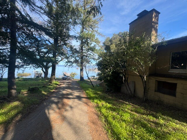 Building Photo - Lakeview Shores MHC