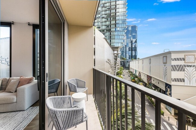 Building Photo - Experience luxury living at 'A'ali'i in the heart of Ward Village in Kaka'ako!