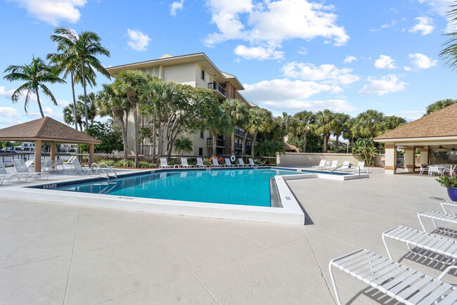 Building Photo - 1201 Seafarer Cir