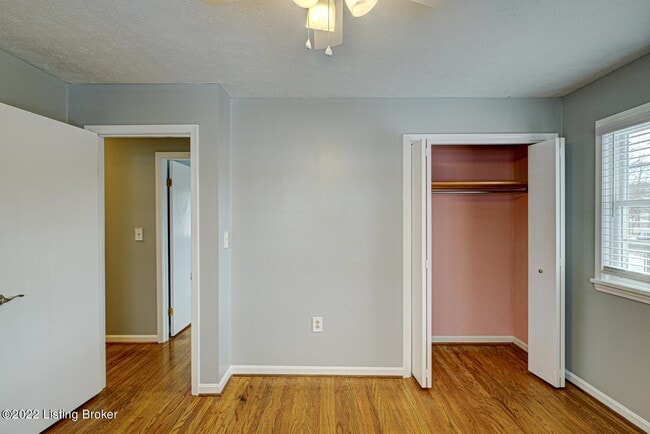 Building Photo - Dellwood Dr.