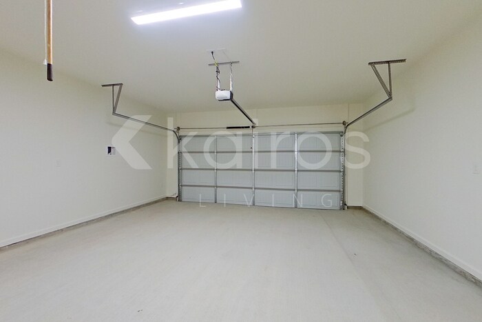 Building Photo - 107 Hendrix Rd