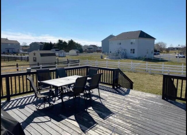 Building Photo - 255 Ryhill Dr