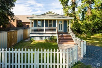 Building Photo - One bedroom home for rent in Manteo