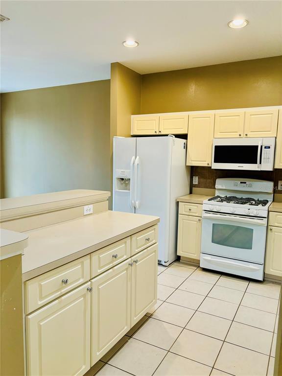 Building Photo - 3027 Summer Cruise Dr