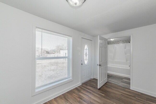 Building Photo - Welcome to modern living in with the charm of the past with this all electric 3 bedroom, 2 bath h...