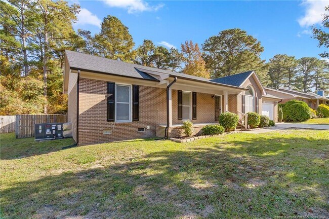 Building Photo - 2713 Leabrook Dr