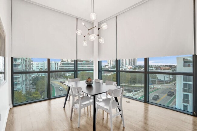 Building Photo - 1220 17th St