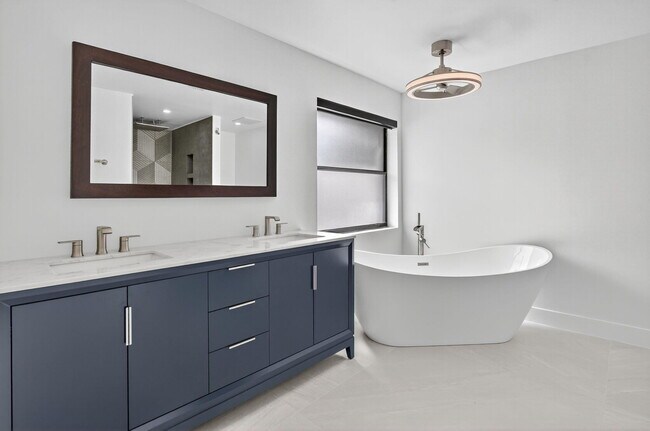 Building Photo - 20833 Sonrisa Way