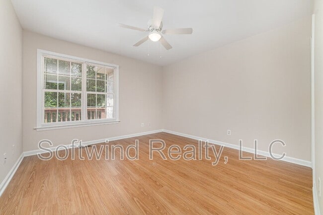 Building Photo - 1515 Elmwood Ave