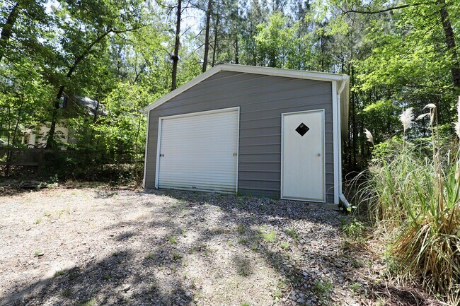 Building Photo - 71 Carina Ln