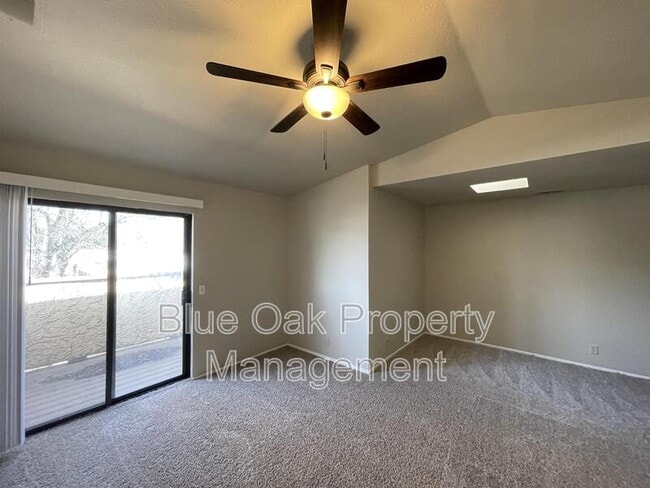 Building Photo - 2811 Morseman Ave