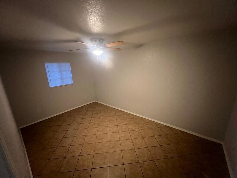 Building Photo - 14740 Anita Way