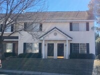 Building Photo - Lexington Hills Townhome