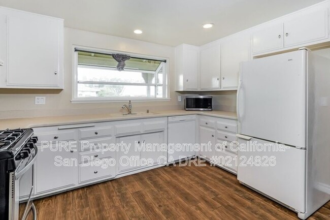 Building Photo - 11994 Obispo Rd