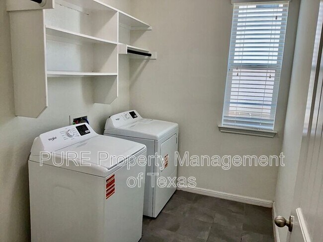 Building Photo - 5681 Porano Cir