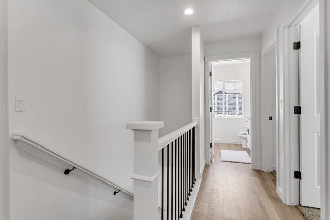 Building Photo - 1302 S 1100 E