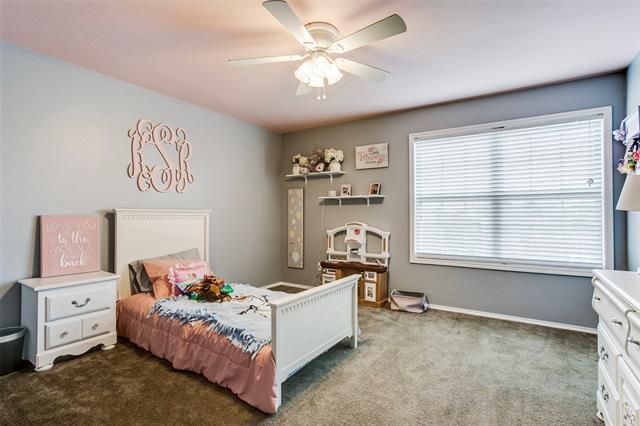 Building Photo - 5404 Thornbush Dr