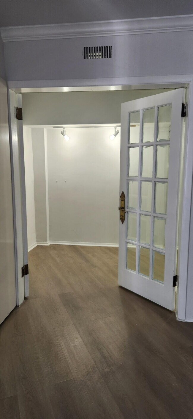 Building Photo - 3700 Galt Ocean Dr