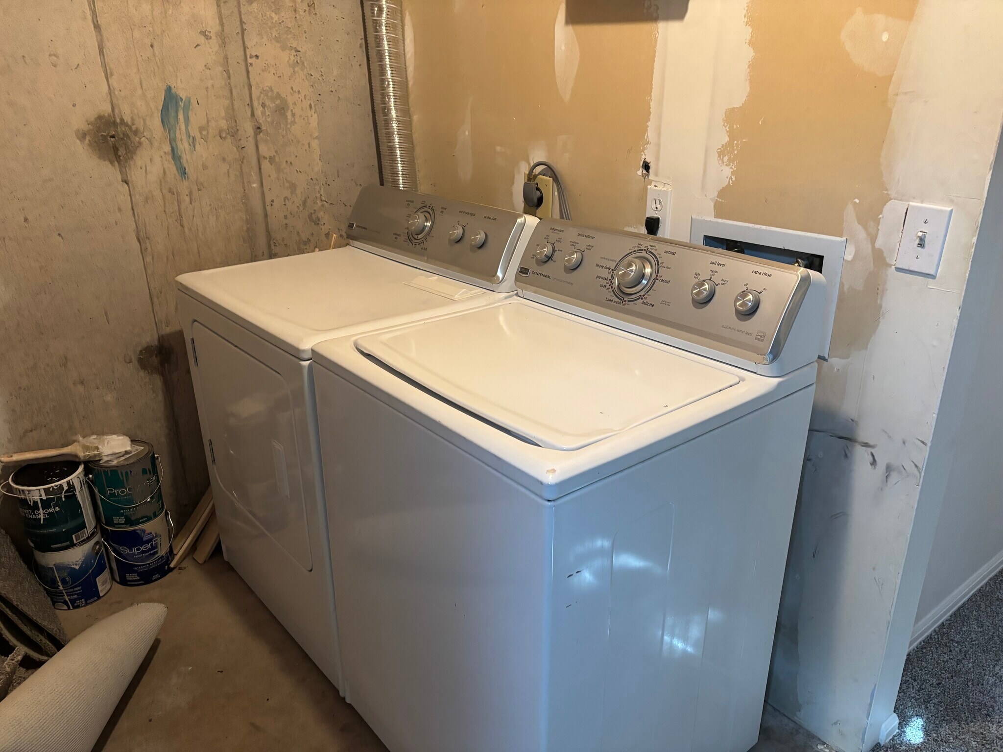 Building Photo - 4128 Baytown Dr