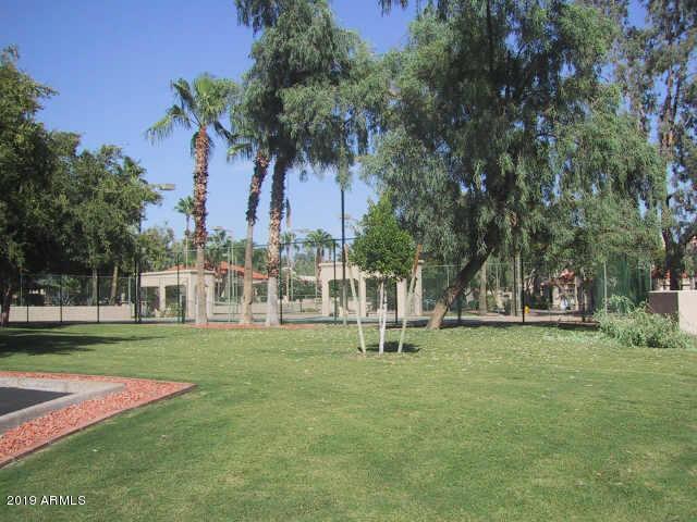 Building Photo - 6125 N 28th Pl