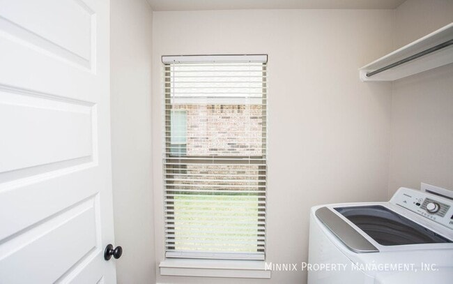 Building Photo - 3203 Durham Ave