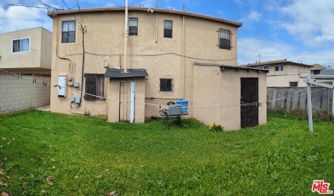 Building Photo - 832 W Imperial Hwy