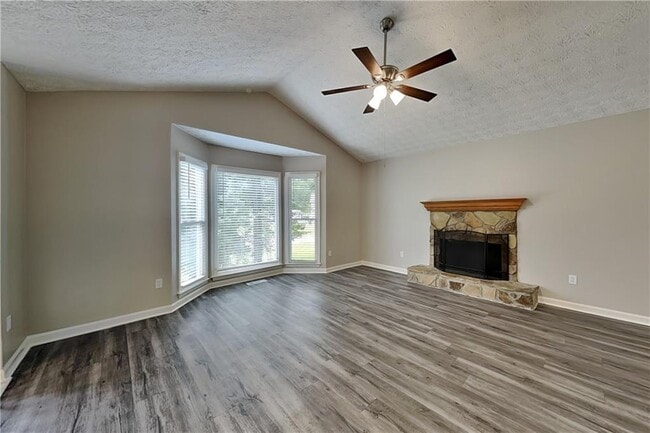 Building Photo - 77 Breckenridge Dr