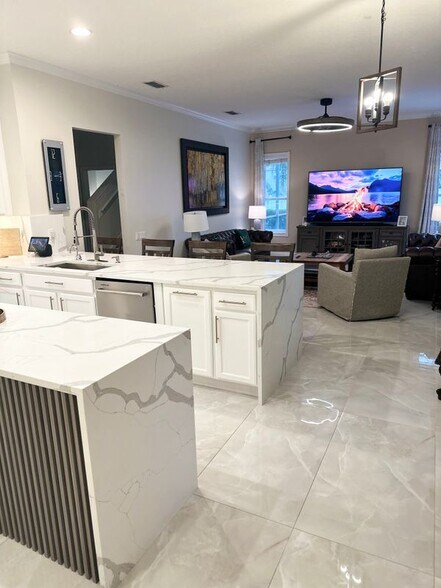 Building Photo - 6431 Chatham View Ct