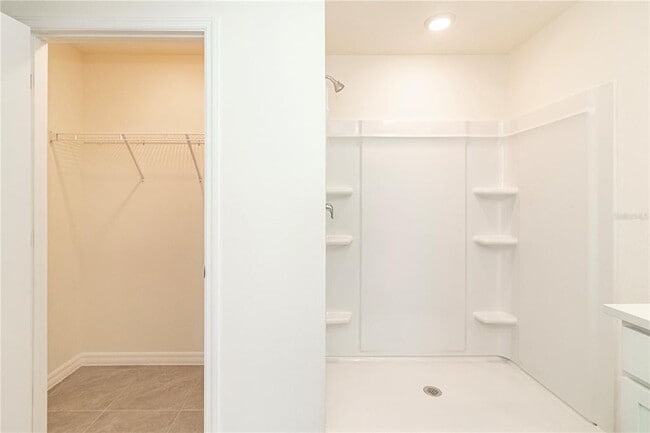 Building Photo - 9109 SW 45th Ter