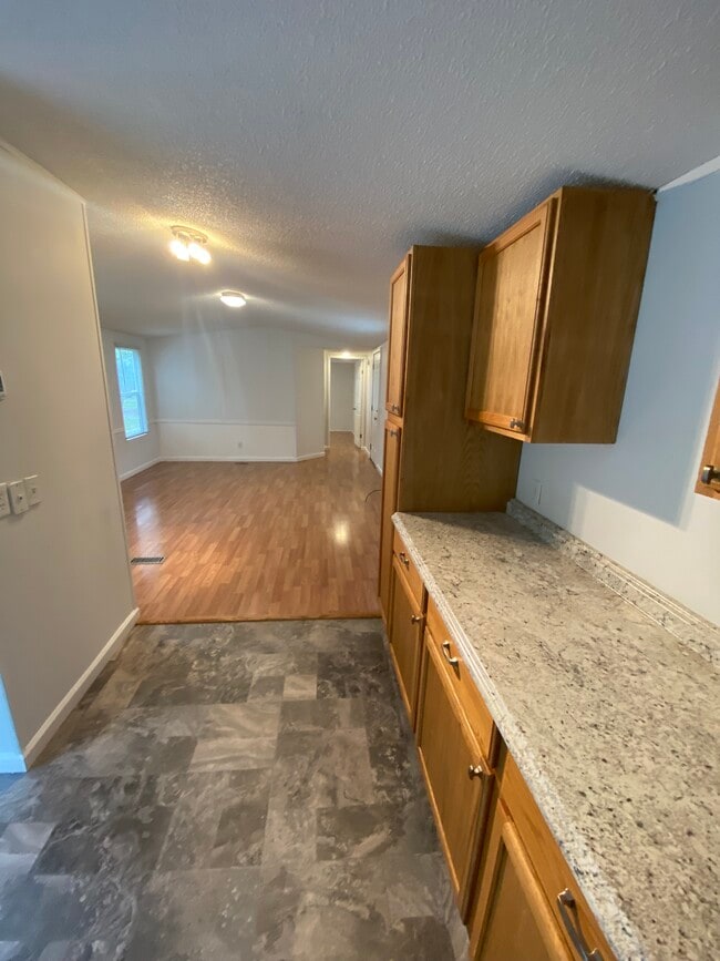 Building Photo - 417 Ranch Rd