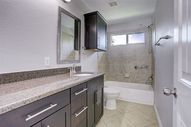 Building Photo - 12504 Ellen Ct