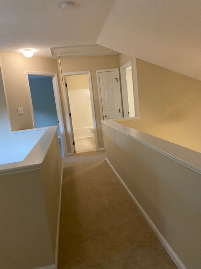 Building Photo - 201 Mint Hill Dr