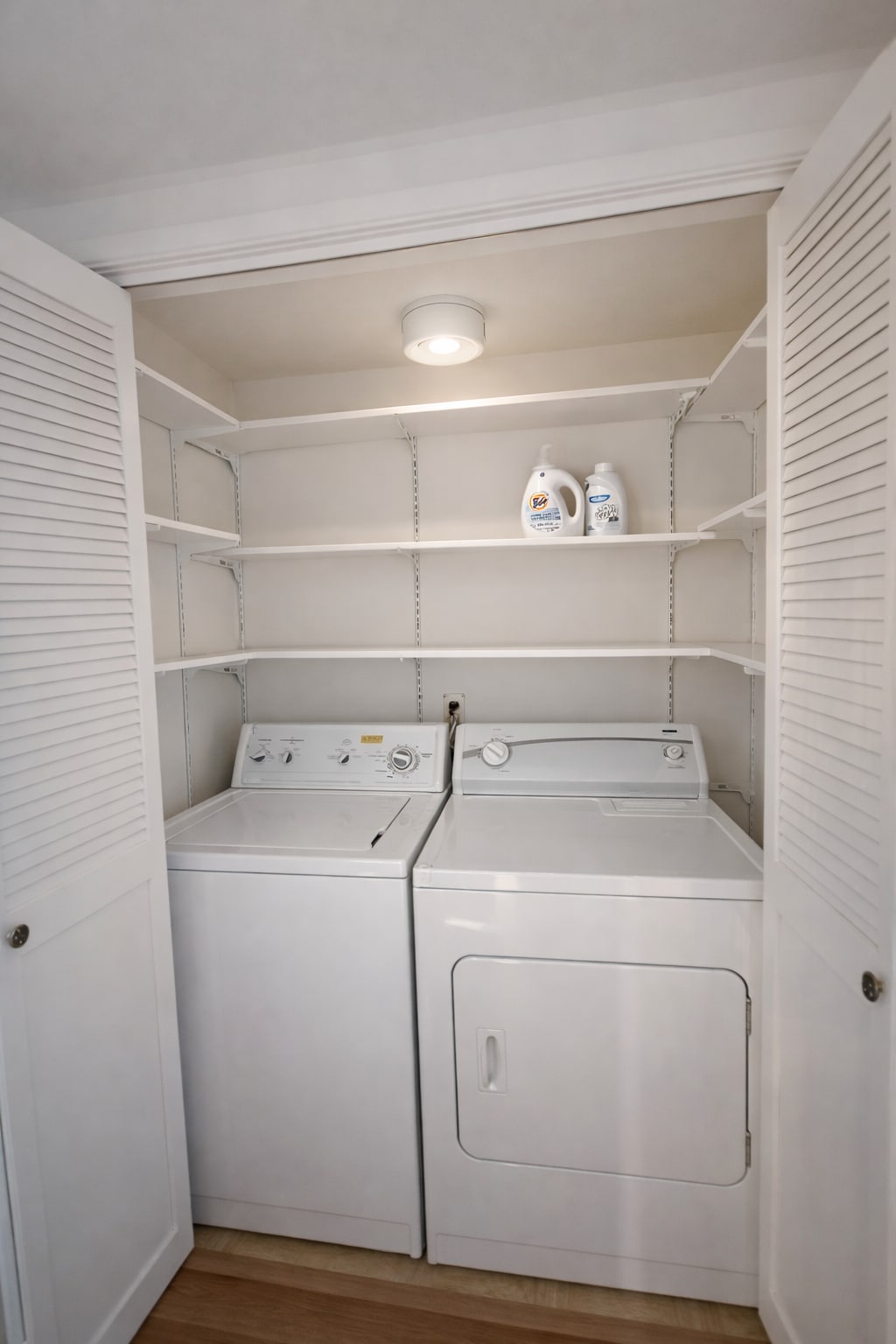 Building Photo - 5315 Yarmouth Ave