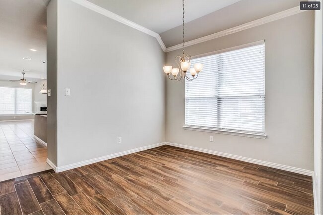 Building Photo - 1600 Keswick Dr
