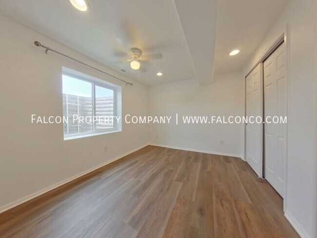 Building Photo - 6101 San Mateo Dr
