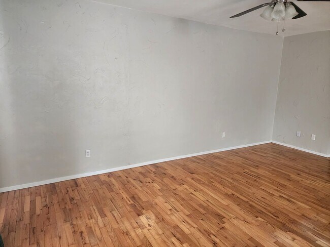 Building Photo - 1700 S Avenue B