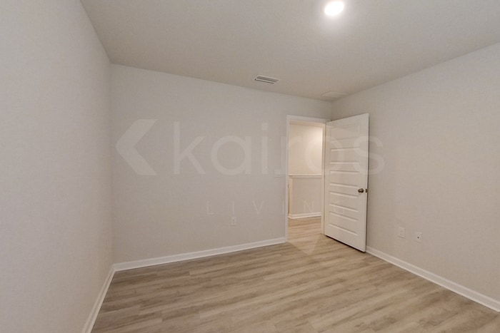 Building Photo - 245 Monarch Ln