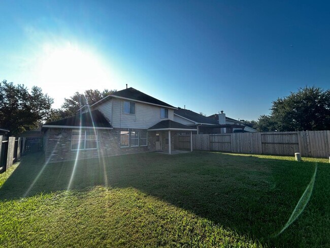 Building Photo - 5903 Llano Creek Dr
