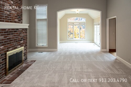 Building Photo - 11956 Farley-