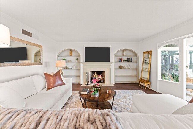 Building Photo - Fully Furnished Luxury Estate in Boise's Lower Highlands